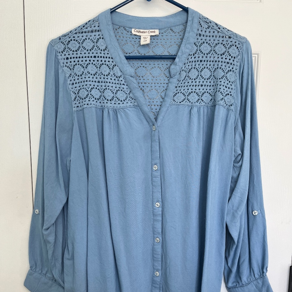 Coldwater Creek flowy blue top (PM)